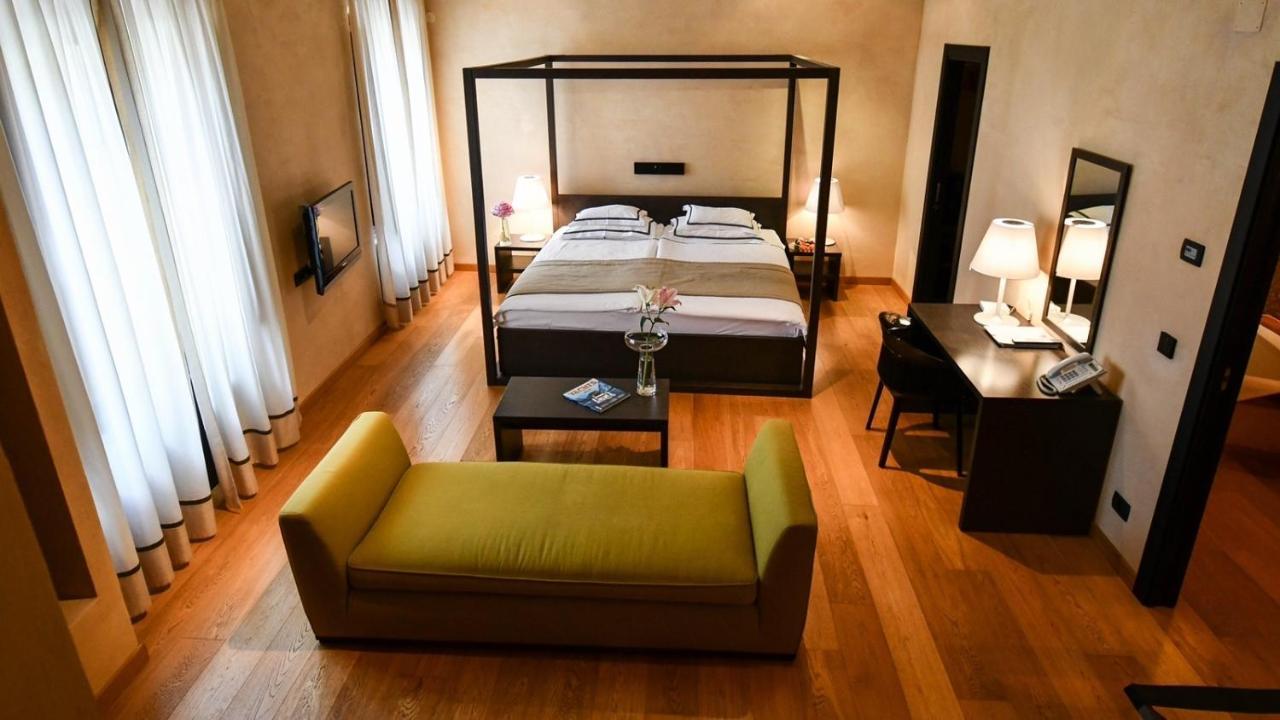 Heritage Hotel Kukuriku كاستاف المظهر الخارجي الصورة