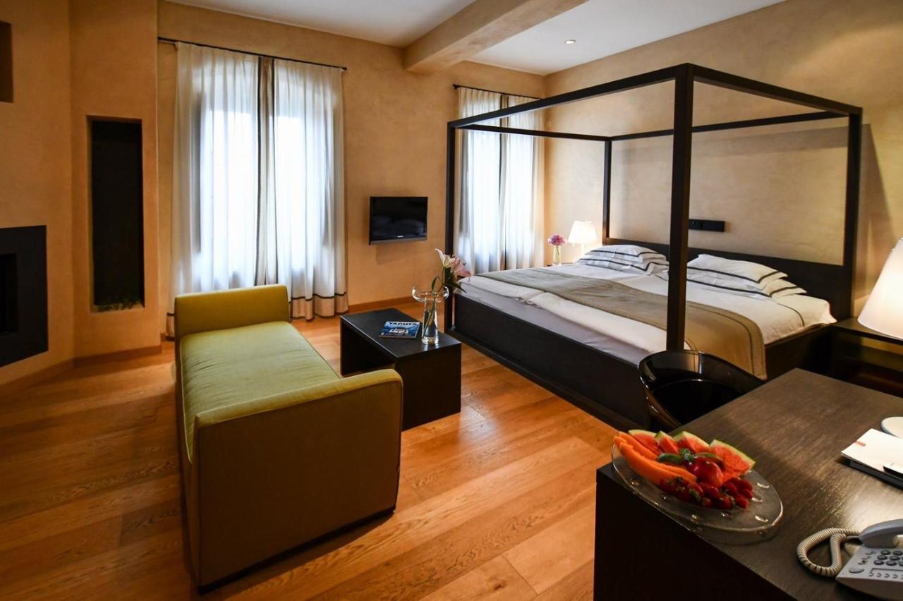 Heritage Hotel Kukuriku كاستاف المظهر الخارجي الصورة
