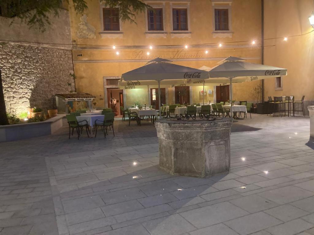 Heritage Hotel Kukuriku كاستاف المظهر الخارجي الصورة