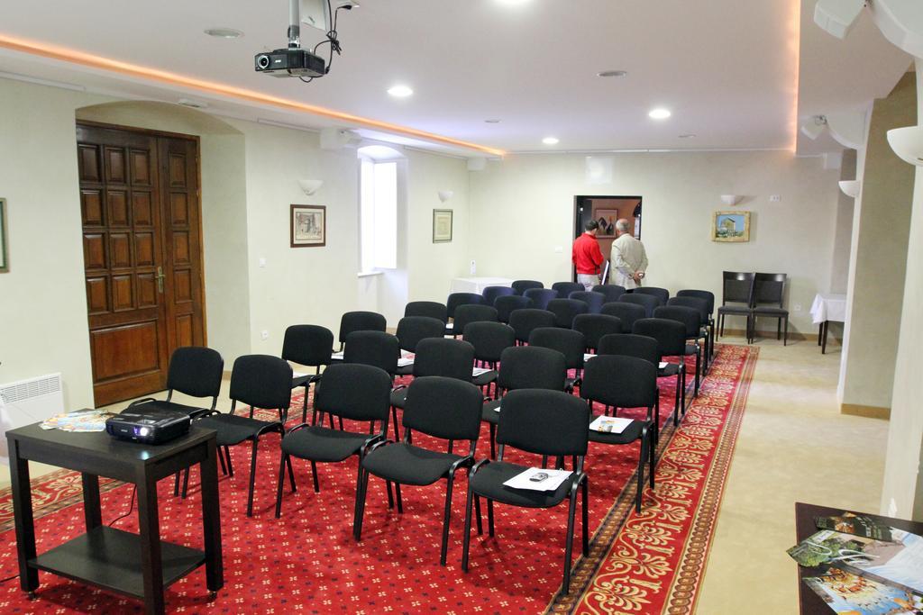 Heritage Hotel Kukuriku كاستاف المظهر الخارجي الصورة